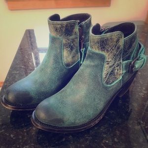 Aqua JD Dillon Cowgirl Style Booties
